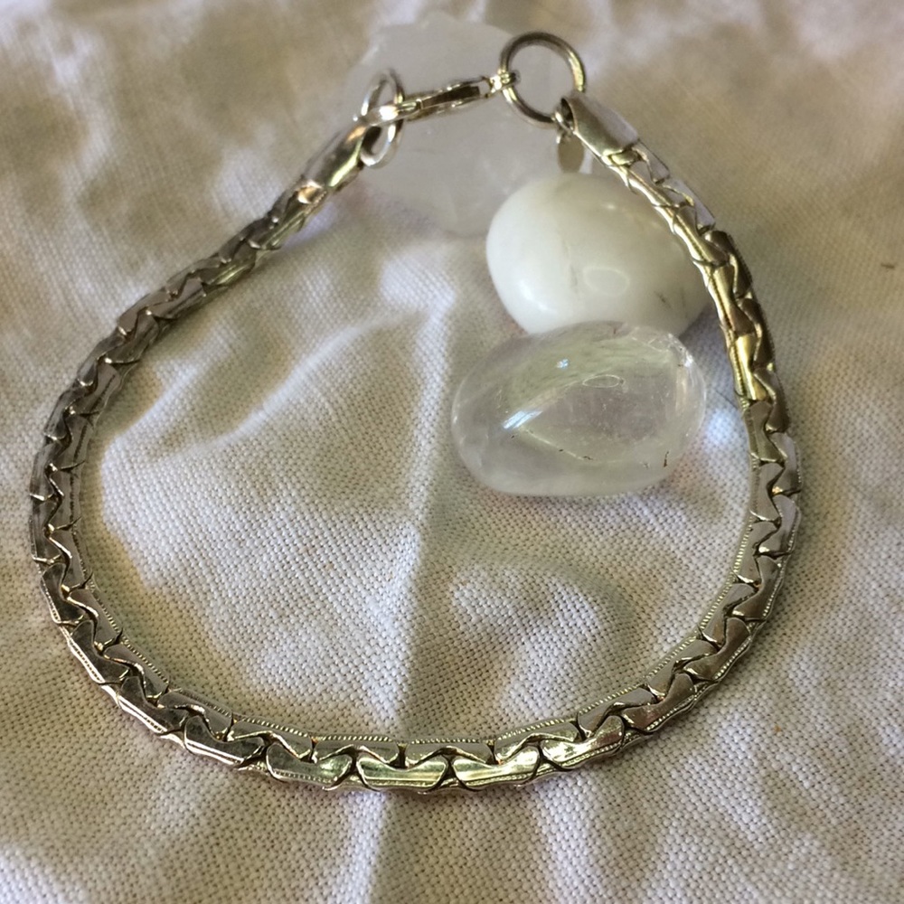 Lobster clasp bracelet by Kenji